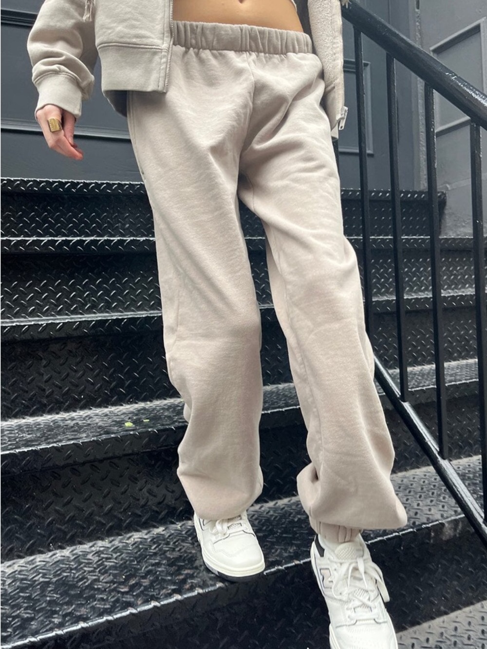 Brandy Melville Rosa Sweatpants